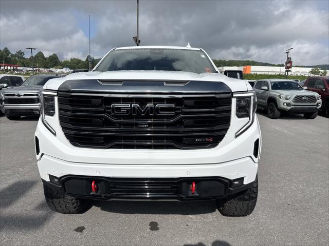 2023 GMC Sierra 1500 4WD Crew Cab Short Box AT4