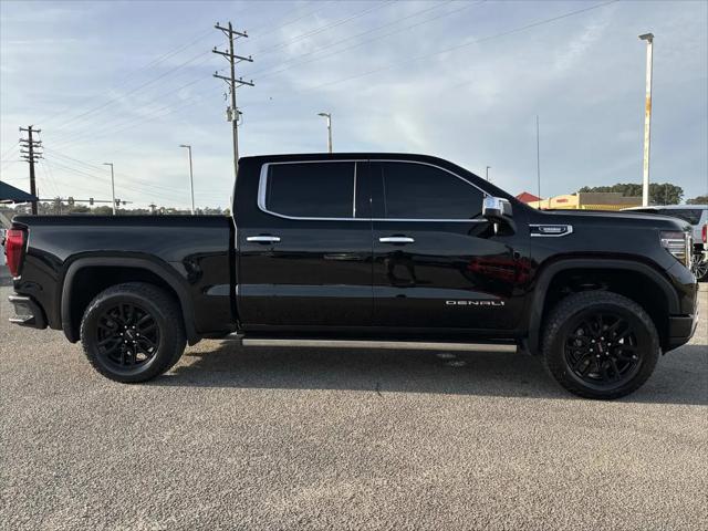 2023 GMC Sierra 1500 4WD Crew Cab Short Box Denali