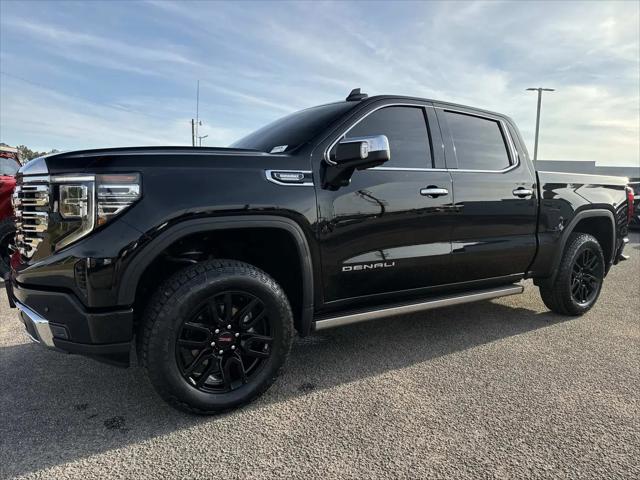 2023 GMC Sierra 1500 4WD Crew Cab Short Box Denali