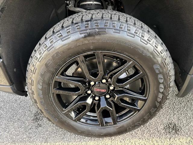 2023 GMC Sierra 1500 4WD Crew Cab Short Box Denali