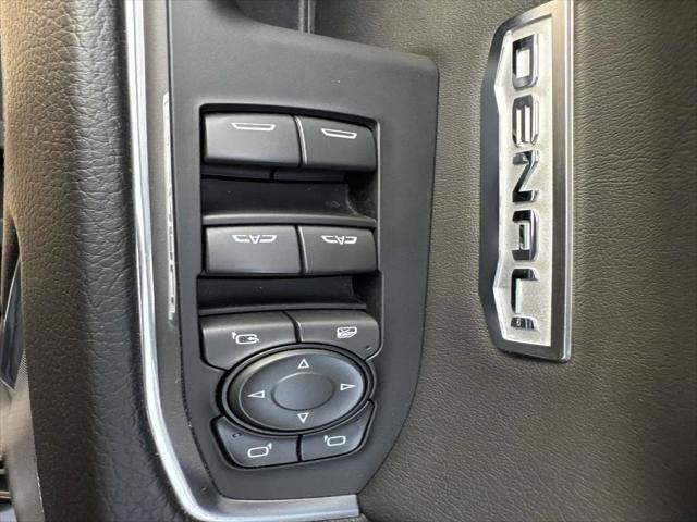 2023 GMC Sierra 1500 4WD Crew Cab Short Box Denali