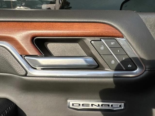 2023 GMC Sierra 1500 4WD Crew Cab Short Box Denali