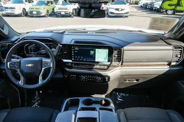 2025 Chevrolet Silverado 1500 4WD Crew Cab Short Bed LT with 2FL