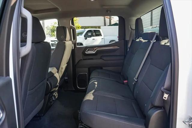 2025 Chevrolet Silverado 1500 4WD Crew Cab Short Bed LT with 2FL