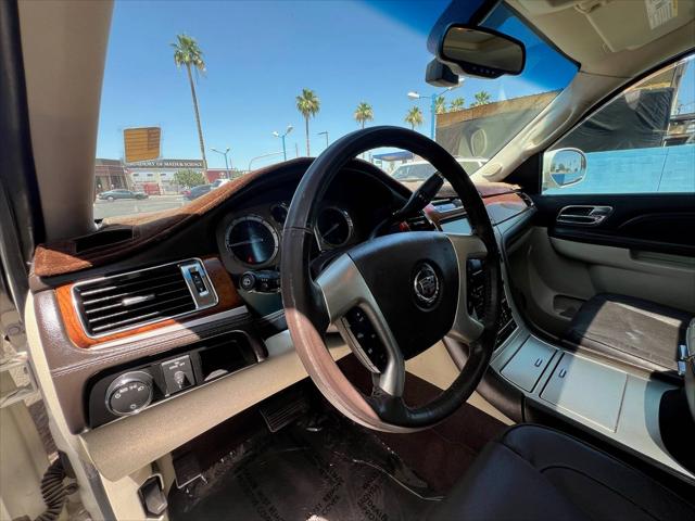 2012 Cadillac Escalade Platinum Edition