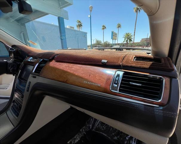 2012 Cadillac Escalade Platinum Edition