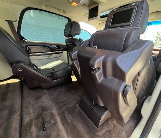 2012 Cadillac Escalade Platinum Edition