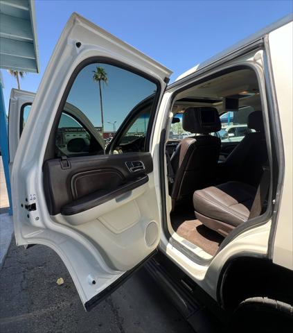 2012 Cadillac Escalade Platinum Edition