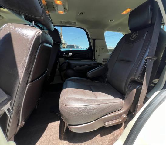 2012 Cadillac Escalade Platinum Edition