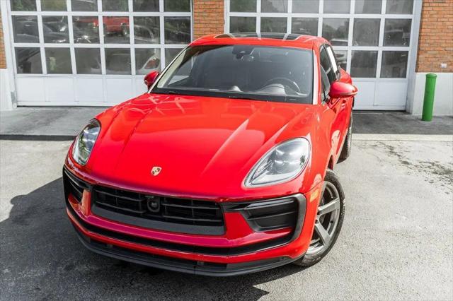 2023 Porsche Macan T