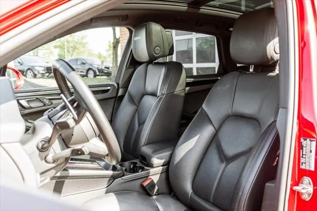 2023 Porsche Macan T