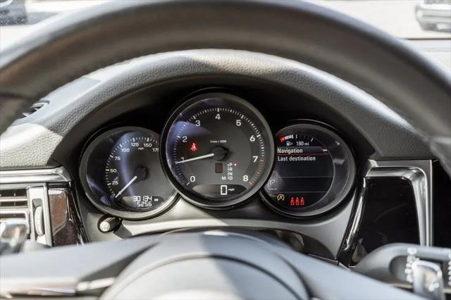 2023 Porsche Macan T