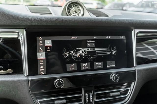 2023 Porsche Macan T