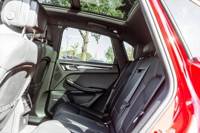 2023 Porsche Macan T