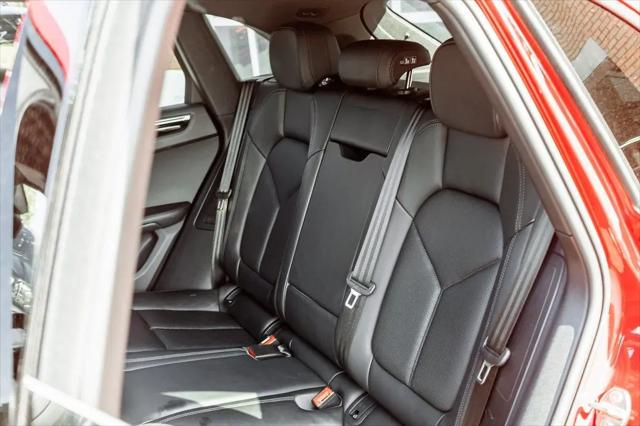 2023 Porsche Macan T