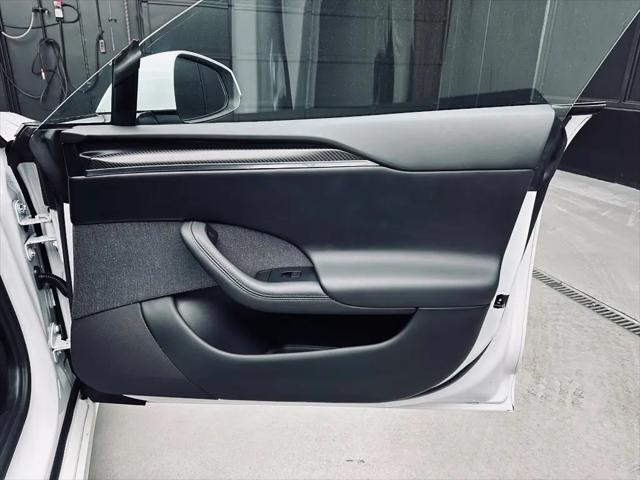 2022 Tesla Model S Plaid Tri Motor All-Wheel Drive