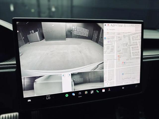 2022 Tesla Model S Plaid Tri Motor All-Wheel Drive