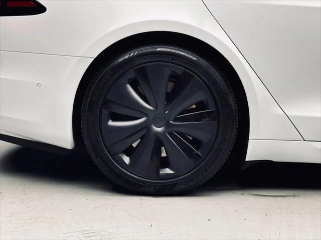 2022 Tesla Model S Plaid Tri Motor All-Wheel Drive