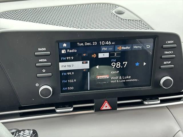 2025 Hyundai Elantra SE