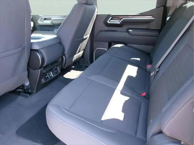2023 Chevrolet Silverado 1500 4WD Crew Cab Standard Bed LT