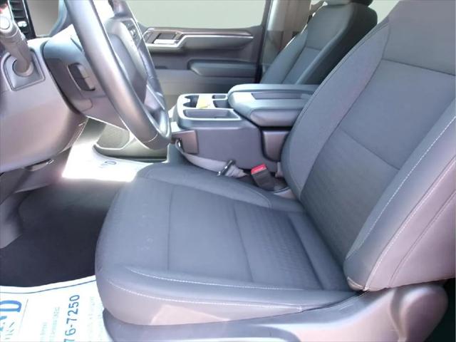 2023 Chevrolet Silverado 1500 4WD Crew Cab Standard Bed LT