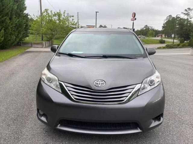 2016 Toyota Sienna XLE 8 Passenger