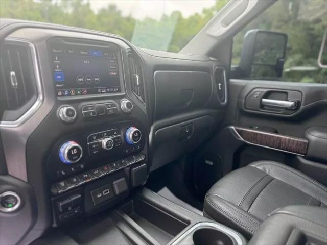 2020 GMC Sierra 2500HD 4WD Crew Cab Standard Bed Denali