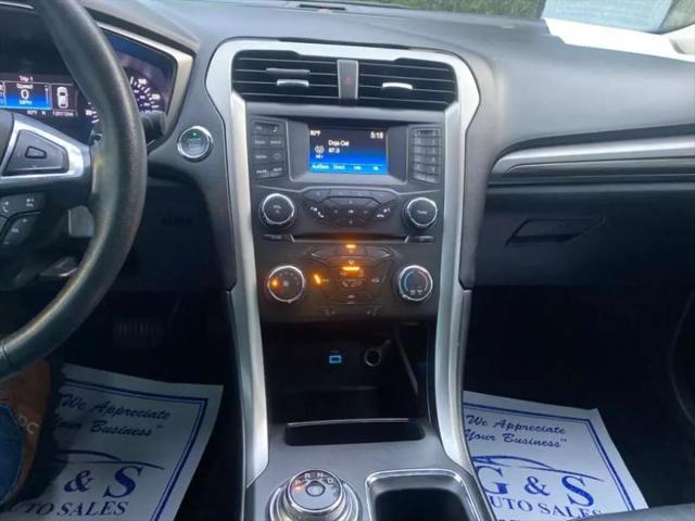 2017 Ford Fusion SE