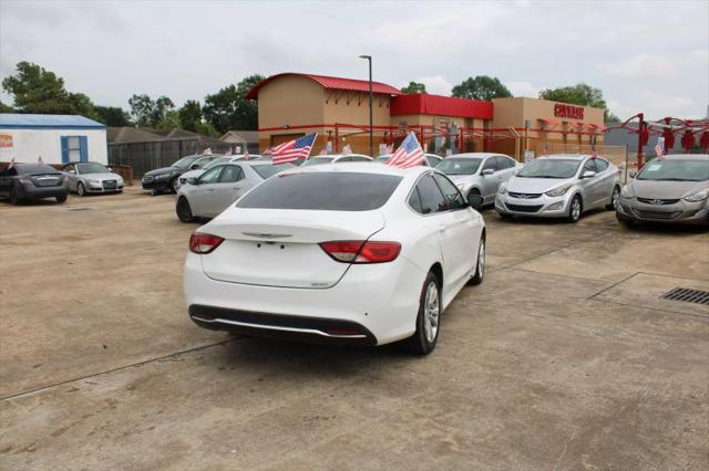 2015 Chrysler 200 Limited