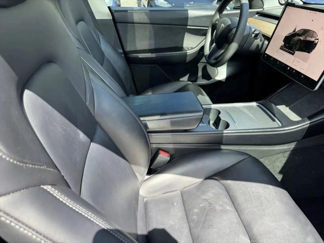 2022 Tesla Model Y Long Range Dual Motor All-Wheel Drive