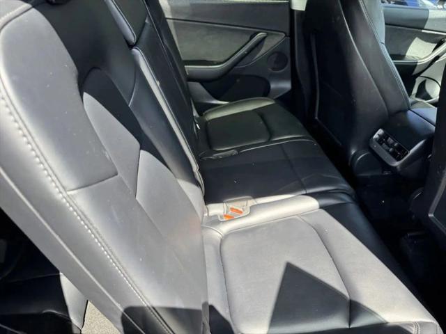 2022 Tesla Model Y Long Range Dual Motor All-Wheel Drive