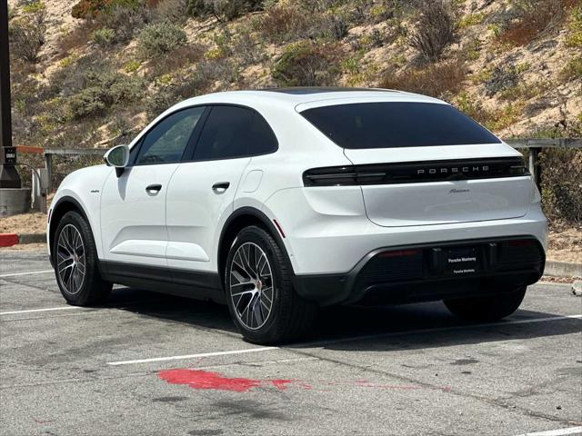 2025 Porsche Macan Electric Electric
