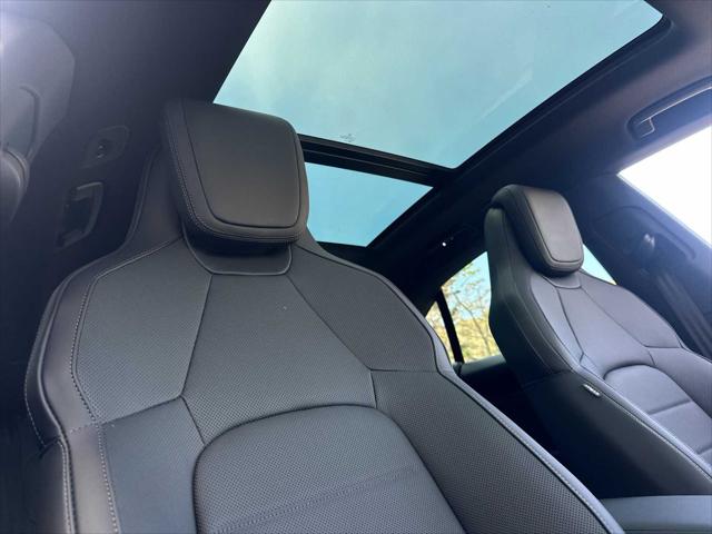 2025 Porsche Macan Electric Electric