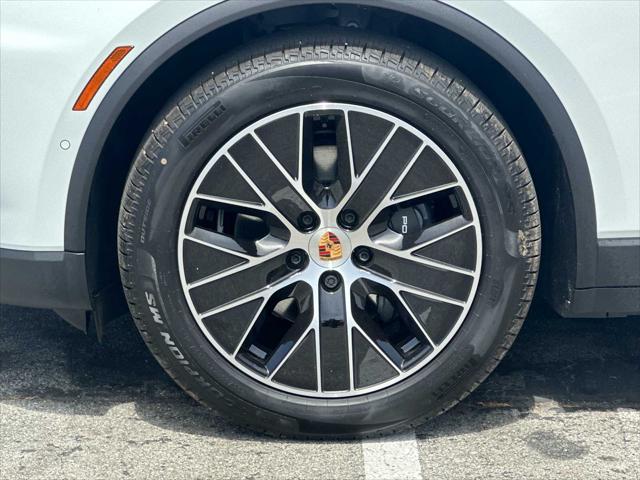 2025 Porsche Macan Electric Electric
