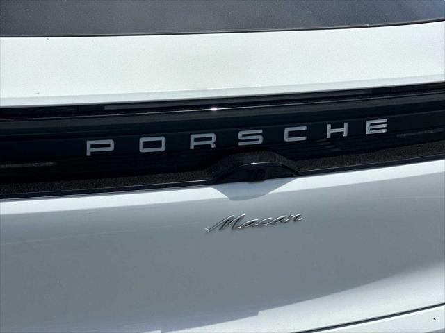 2025 Porsche Macan Electric Electric