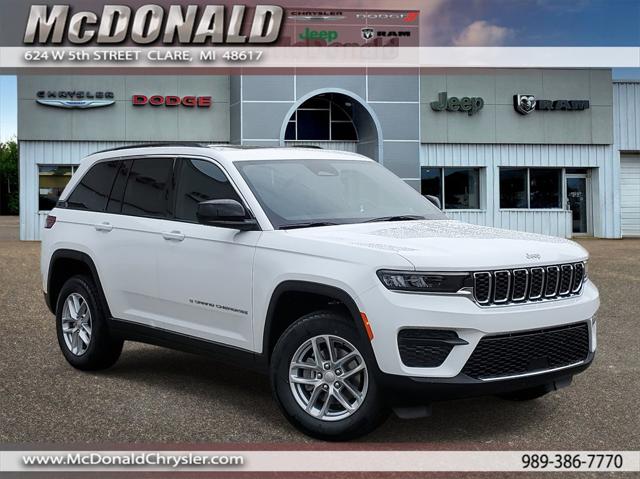 2025 Jeep Grand Cherokee GRAND CHEROKEE LAREDO X 4X4