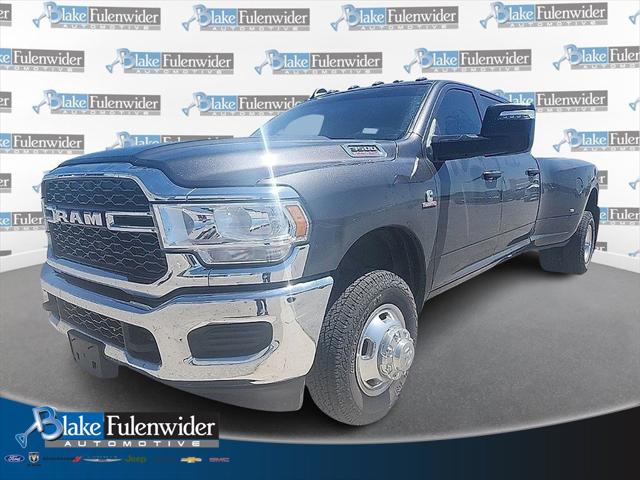 2024 RAM 3500 Tradesman Crew Cab 4x4 8 Box
