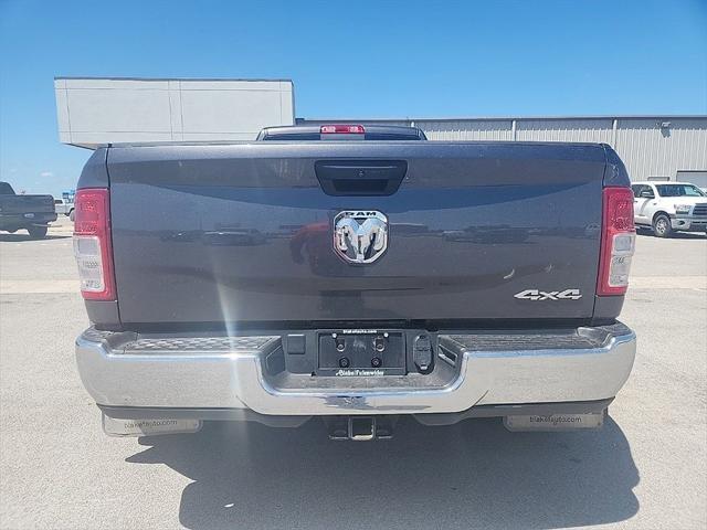 2024 RAM 3500 Tradesman Crew Cab 4x4 8 Box