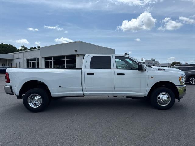 2024 RAM Ram 3500 RAM 3500 TRADESMAN CREW CAB 4X4 8 BOX