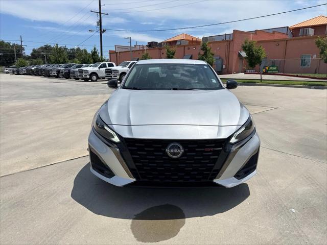 2023 Nissan Altima SR FWD