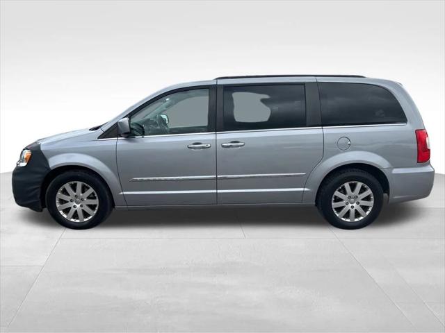 2016 Chrysler Town and Country Touring