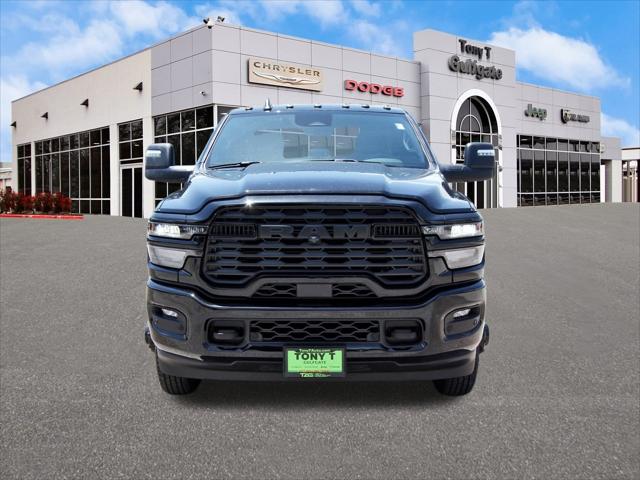 2025 RAM 3500 Lone Star Crew Cab 4x4 8 Box