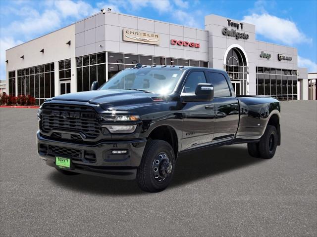 2025 RAM 3500 Lone Star Crew Cab 4x4 8 Box