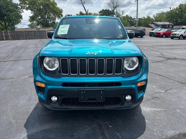 2022 Jeep Renegade Latitude 4x4 2022 Jeep Renegade Latitude 4x4