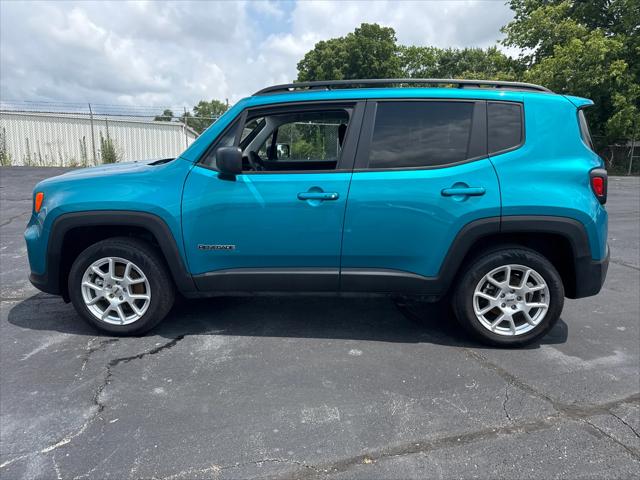 2022 Jeep Renegade Latitude 4x4 2022 Jeep Renegade Latitude 4x4