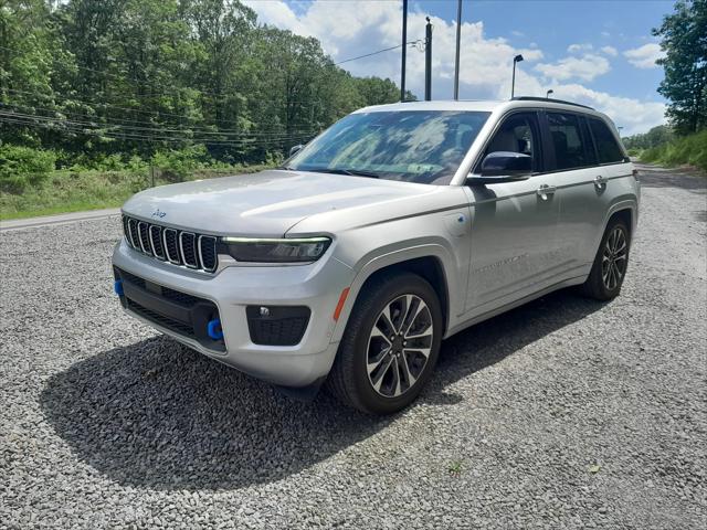 2022 Jeep Grand Cherokee 4xe Overland 4x4