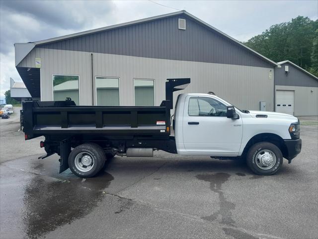 2023 Ram 3500 Tradesman/SLT
