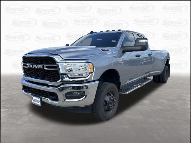 2024 RAM 3500 Tradesman Crew Cab 4x4 8 Box