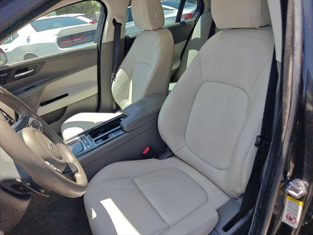 2018 Jaguar XE 25t Premium