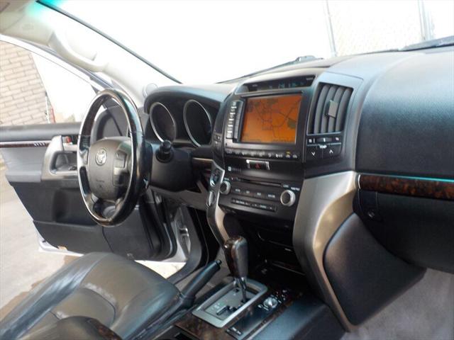 2010 Toyota Land Cruiser V8